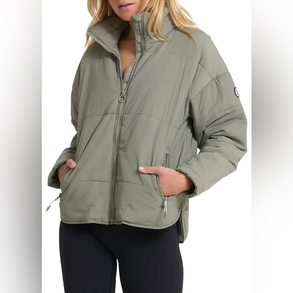 Women’s Vuori Canyon Jacket in Laurel EUC, size XXS